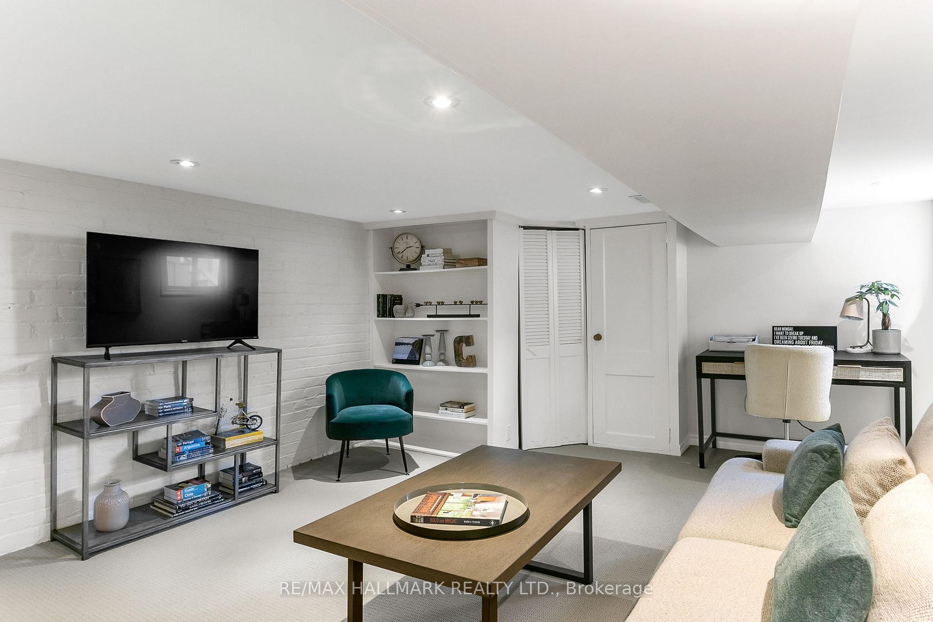 Photo 26 of 105 Queensdale Avenue, Toronto, Danforth — HOMEH