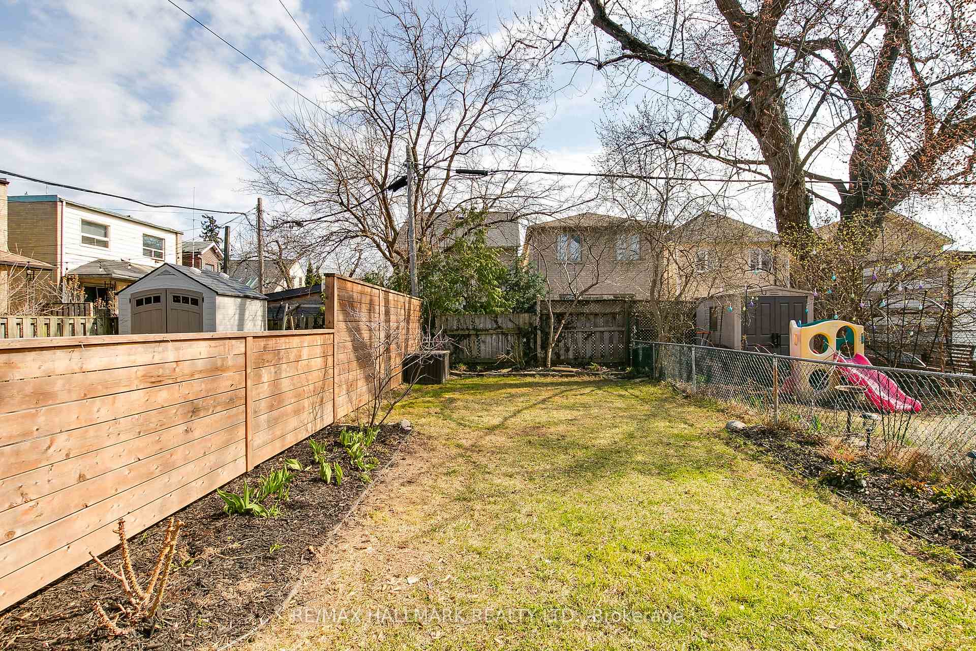 Photo 30 of 105 Queensdale Avenue, Toronto, Danforth — HOMEH