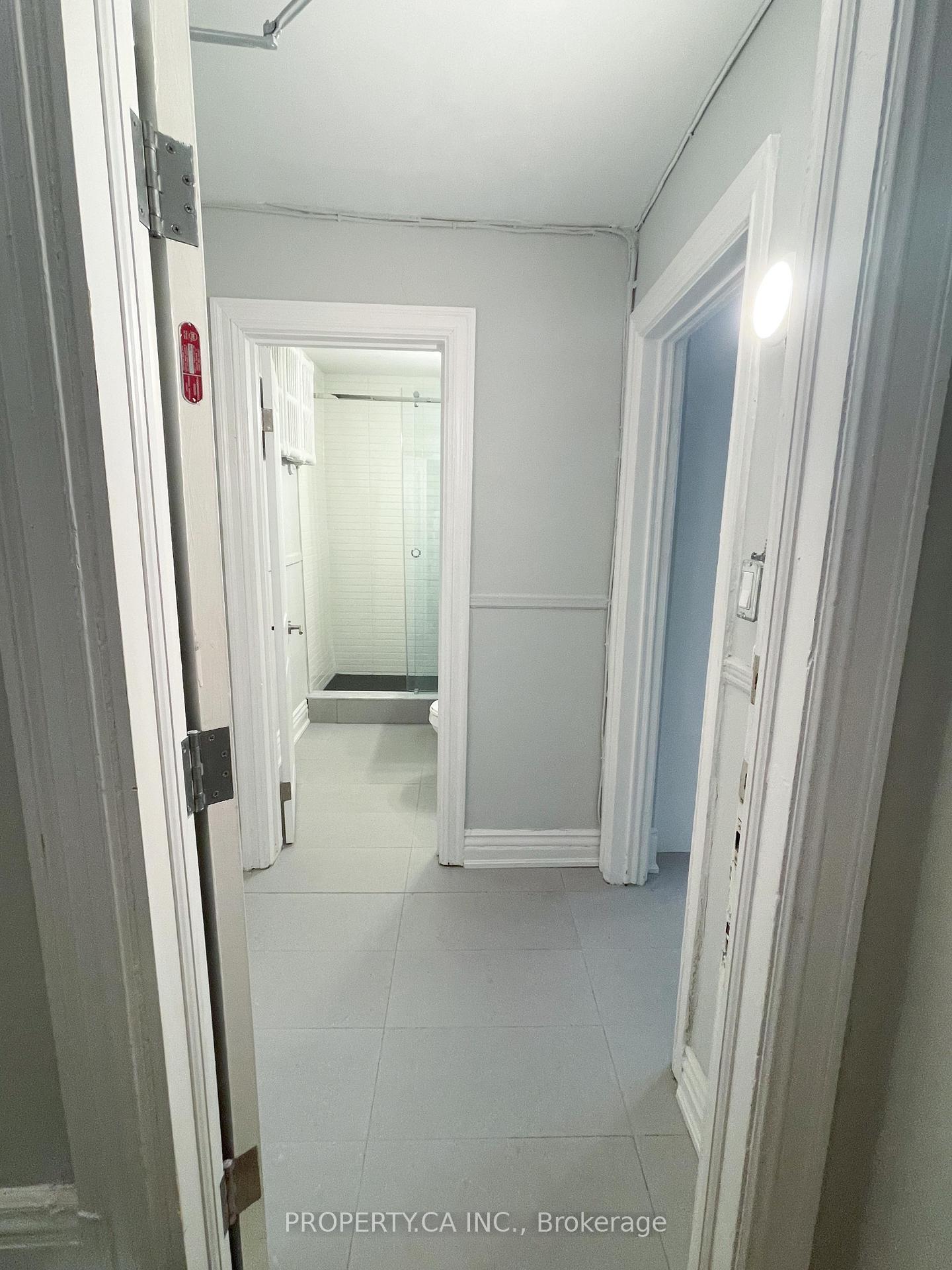 Photo 3 of Unit Unit 1, 345 Gladstone Avenue, Toronto, Dufferin Grove — HOMEH