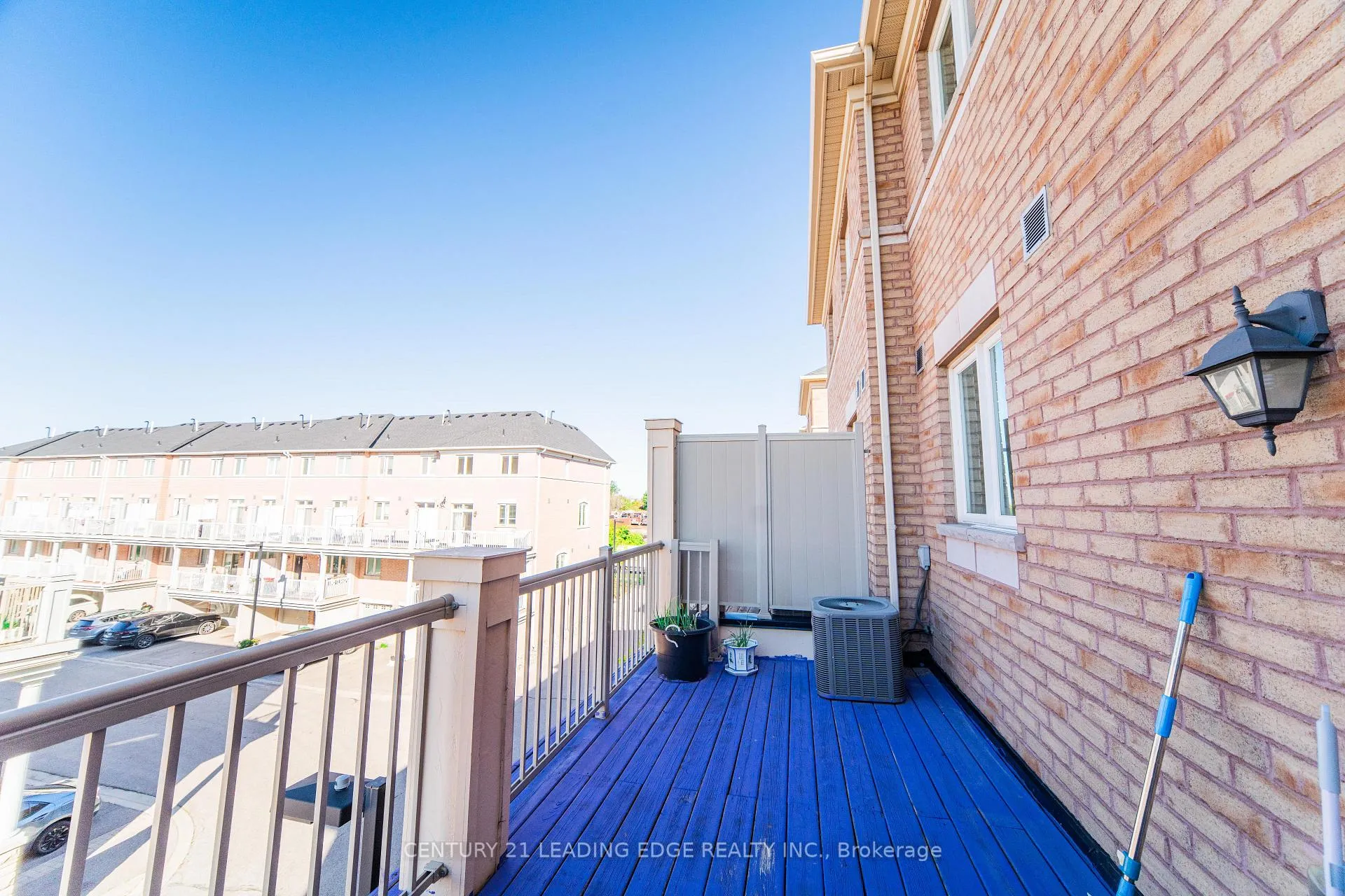 Photo 14 of 5 Dearie Lane, Markham, Milliken Mills East — HOMEH
