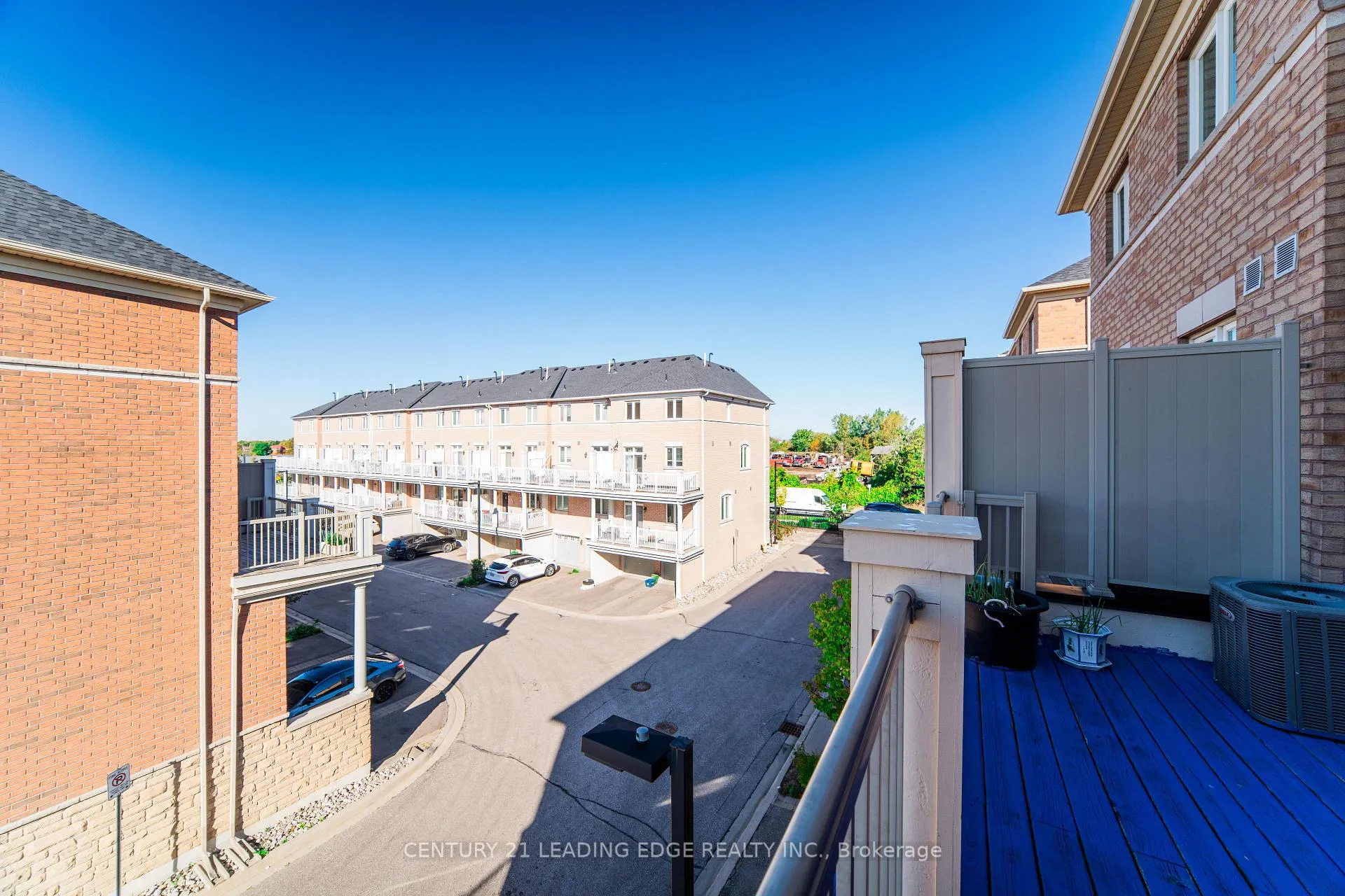 Photo 15 of 5 Dearie Lane, Markham, Milliken Mills East — HOMEH