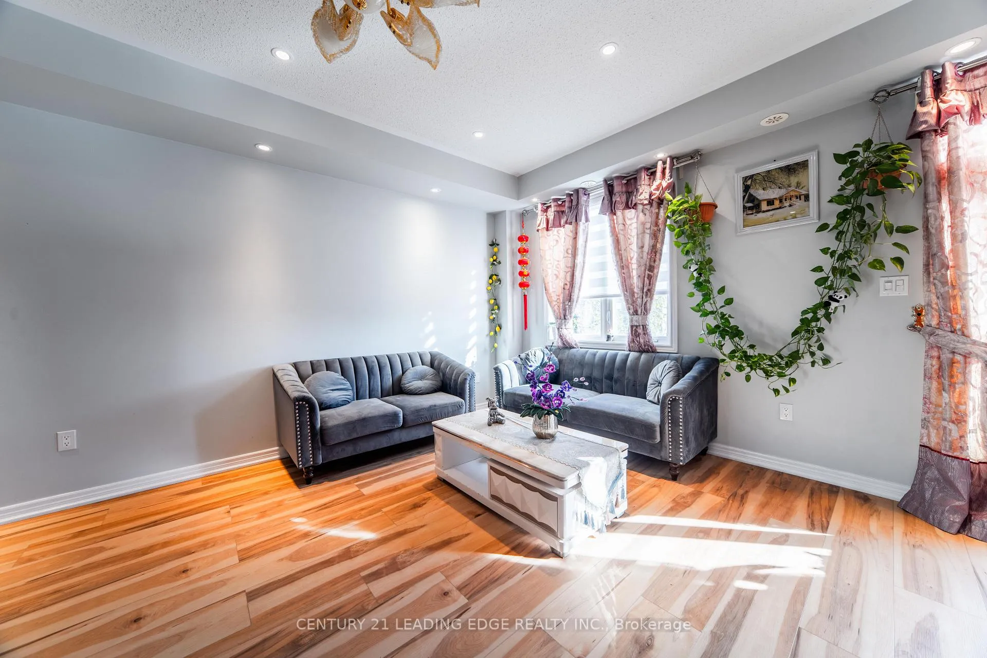Photo 18 of 5 Dearie Lane, Markham, Milliken Mills East — HOMEH