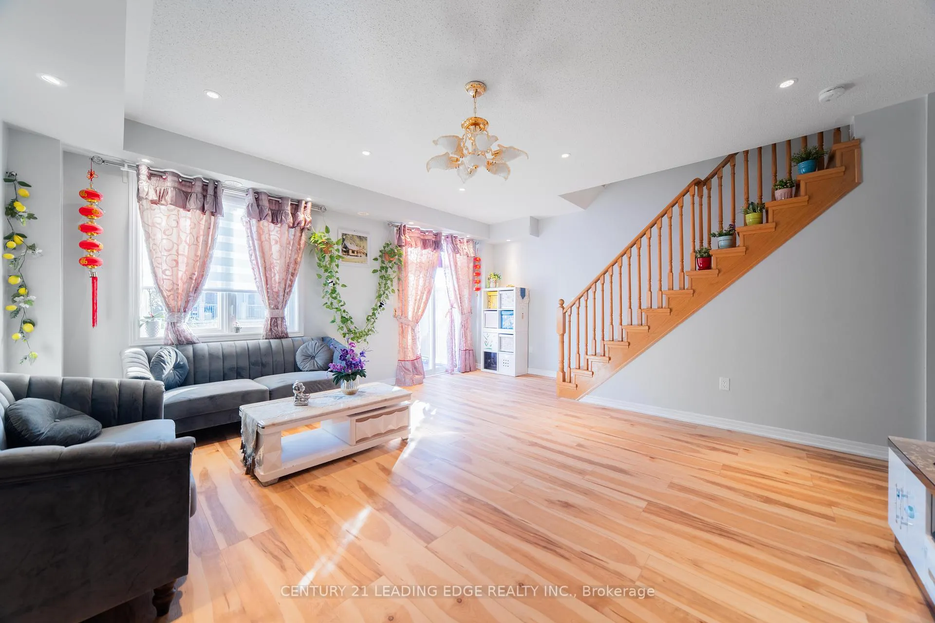 Photo 19 of 5 Dearie Lane, Markham, Milliken Mills East — HOMEH