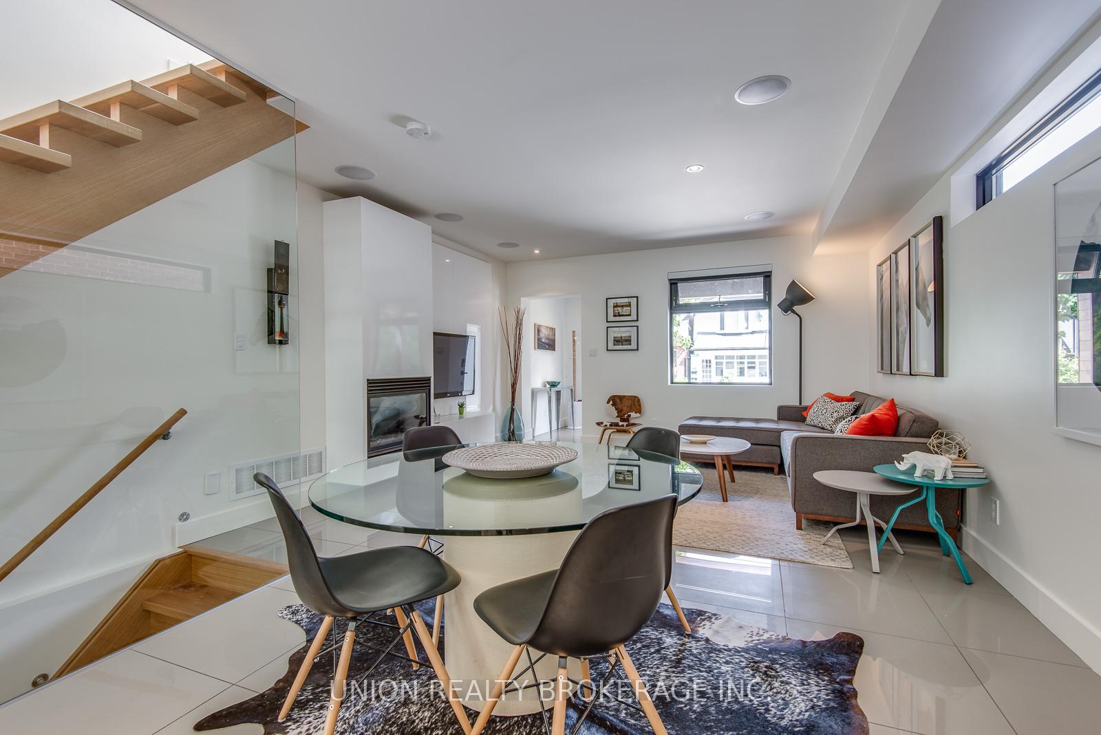 Photo 7 of 30 Hiawatha Road, Toronto, Greenwood-Coxwell — HOMEH
