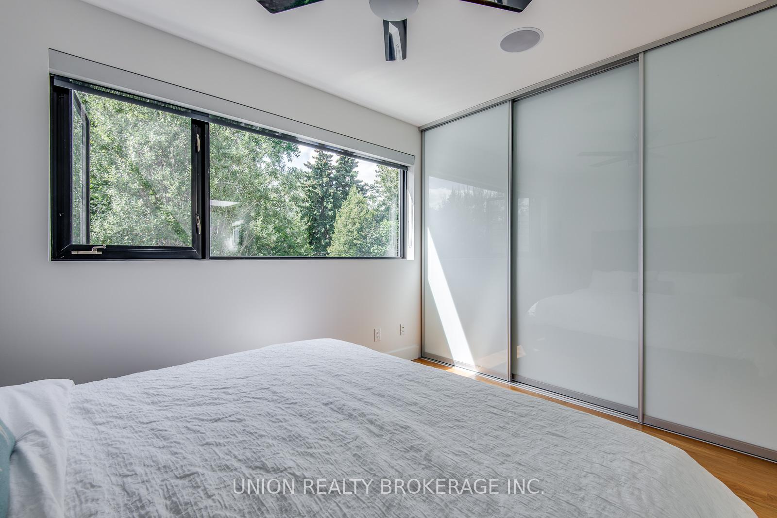 Photo 17 of 30 Hiawatha Road, Toronto, Greenwood-Coxwell — HOMEH
