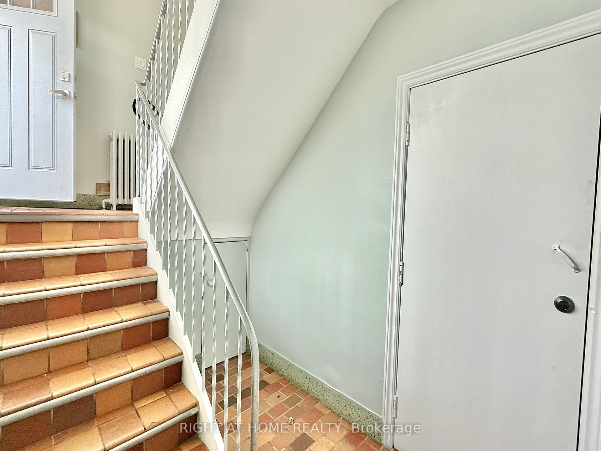 Photo 15 of 20 Belvidere Avenue, Toronto, Humewood-Cedarvale — HOMEH