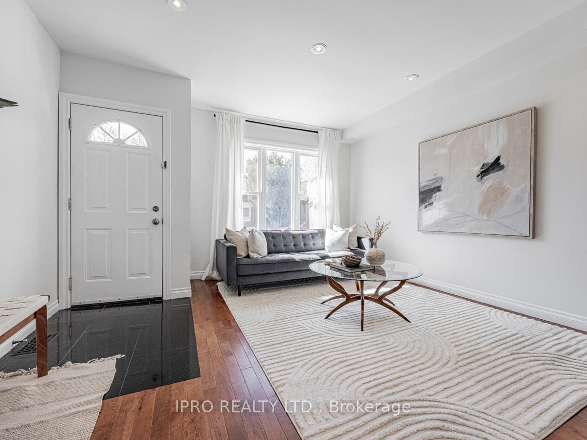 Photo 5 of 22 Queensdale Avenue, Toronto, Danforth Village-East York — HOMEH