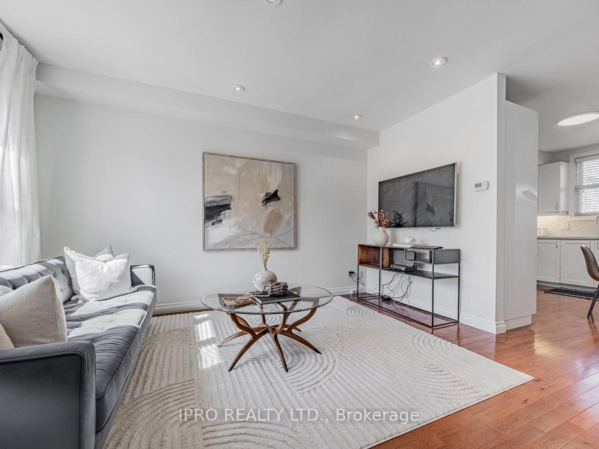 Photo 7 of 22 Queensdale Avenue, Toronto, Danforth Village-East York — HOMEH