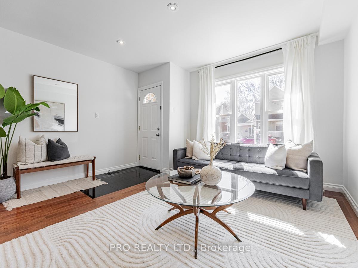 Photo 9 of 22 Queensdale Avenue, Toronto, Danforth Village-East York — HOMEH