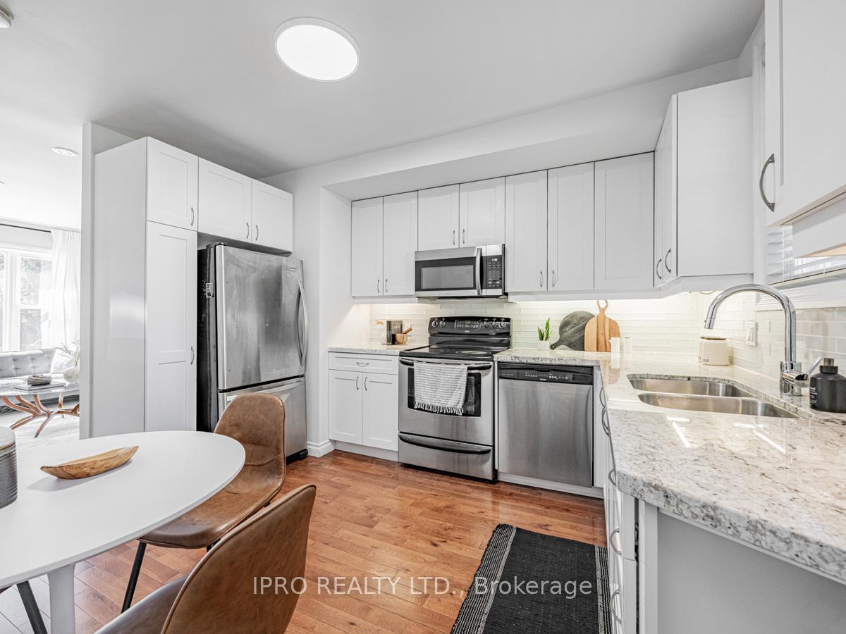 Photo 17 of 22 Queensdale Avenue, Toronto, Danforth Village-East York — HOMEH