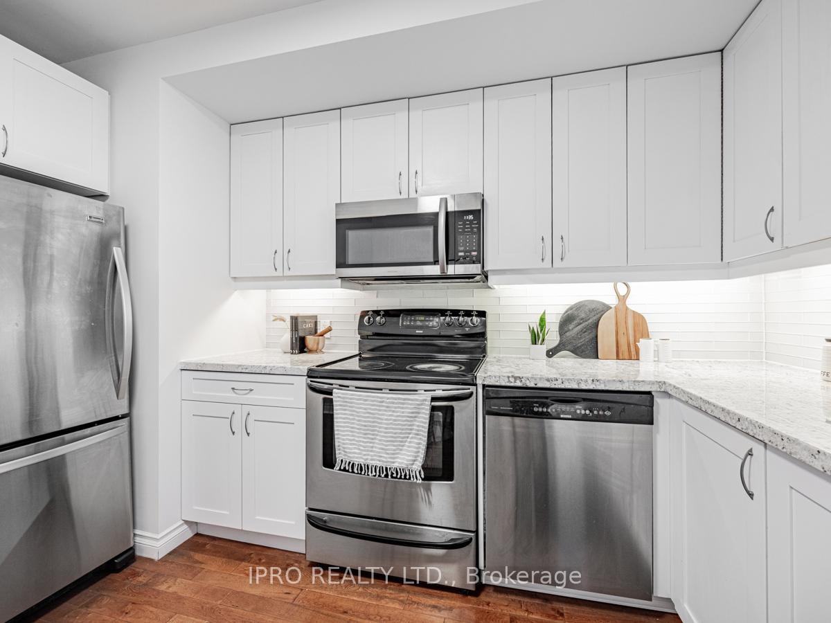 Photo 18 of 22 Queensdale Avenue, Toronto, Danforth Village-East York — HOMEH