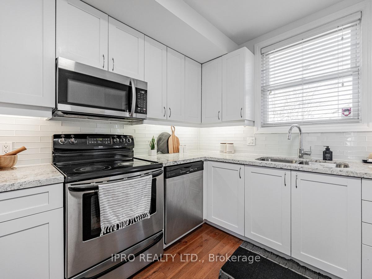 Photo 19 of 22 Queensdale Avenue, Toronto, Danforth Village-East York — HOMEH