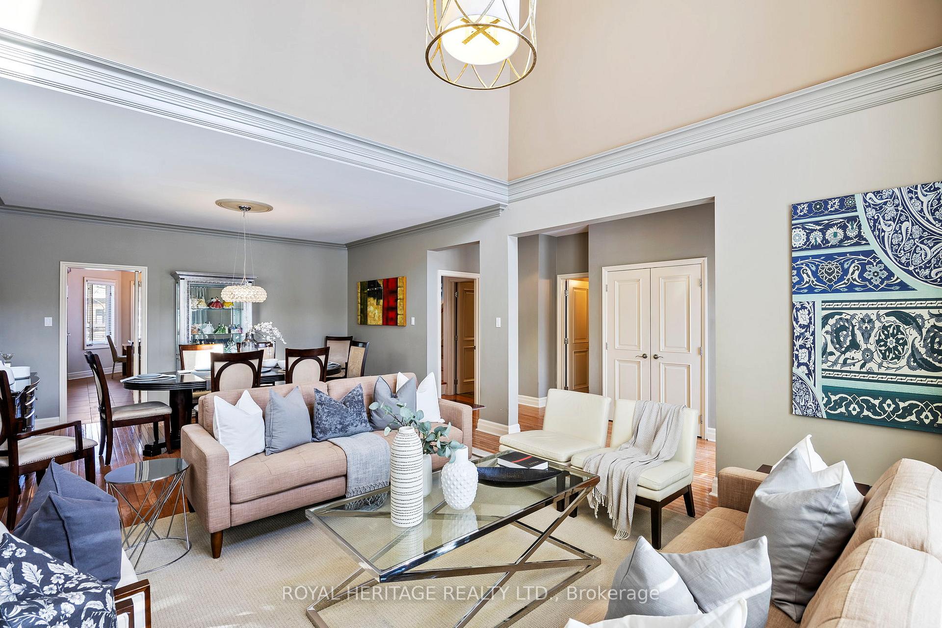 Photo 10 of 302 Brooke Avenue, Toronto, Bedford Park-Nortown — HOMEH