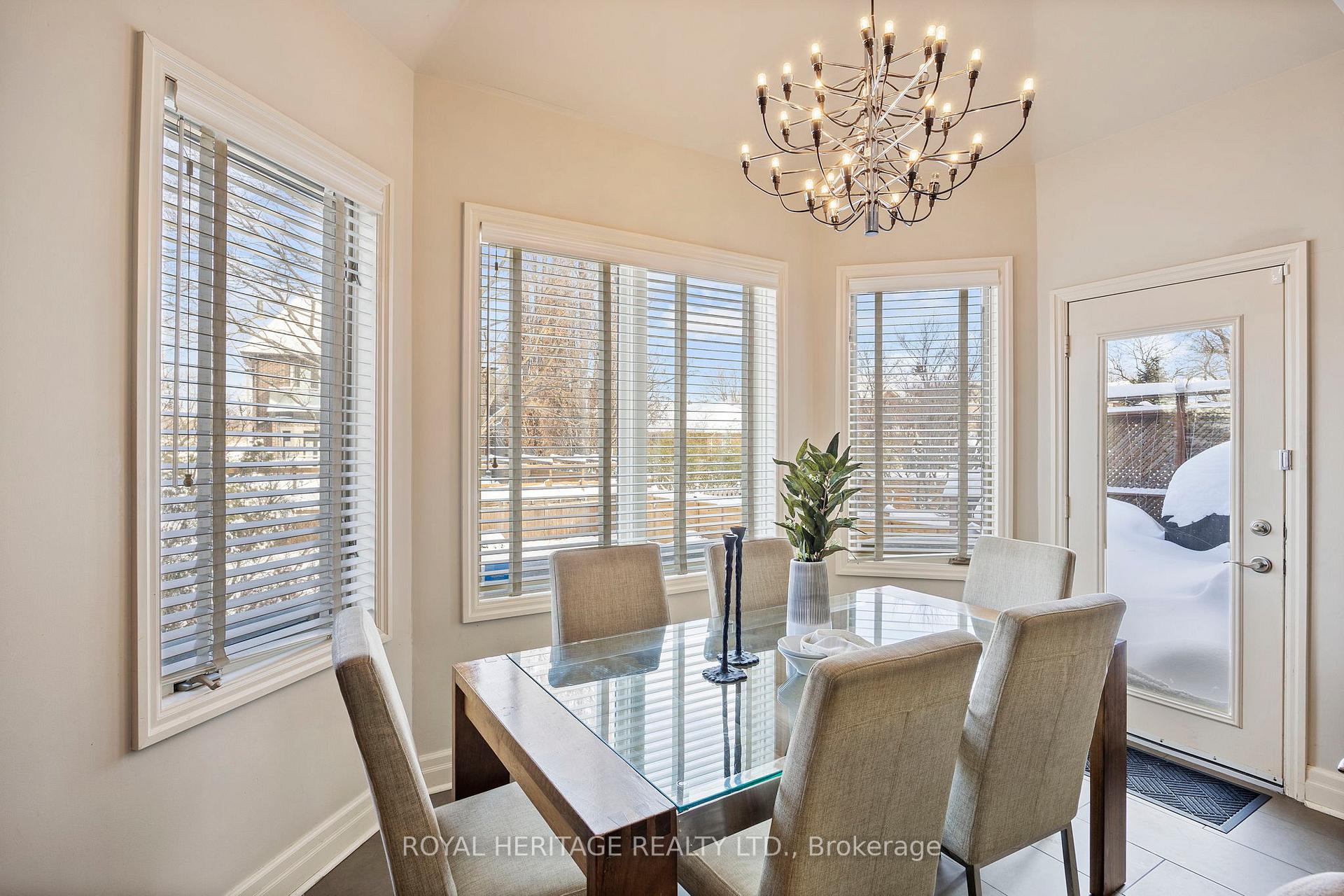 Photo 21 of 302 Brooke Avenue, Toronto, Bedford Park-Nortown — HOMEH