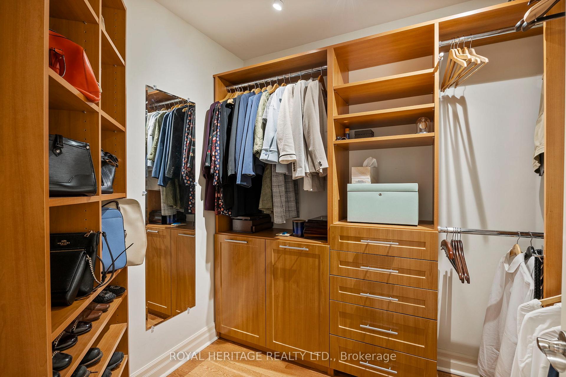 Photo 31 of 302 Brooke Avenue, Toronto, Bedford Park-Nortown — HOMEH