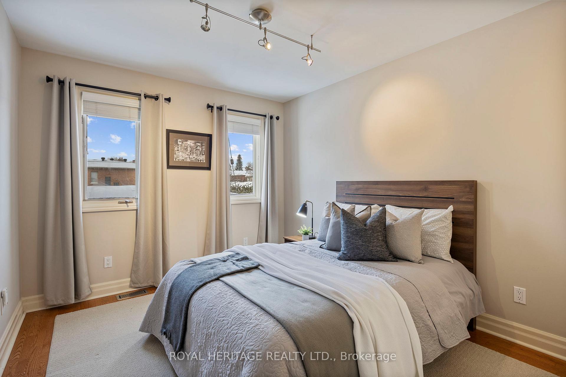 Photo 36 of 302 Brooke Avenue, Toronto, Bedford Park-Nortown — HOMEH