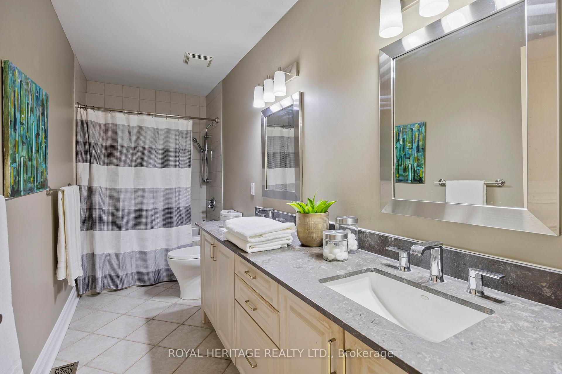 Photo 37 of 302 Brooke Avenue, Toronto, Bedford Park-Nortown — HOMEH