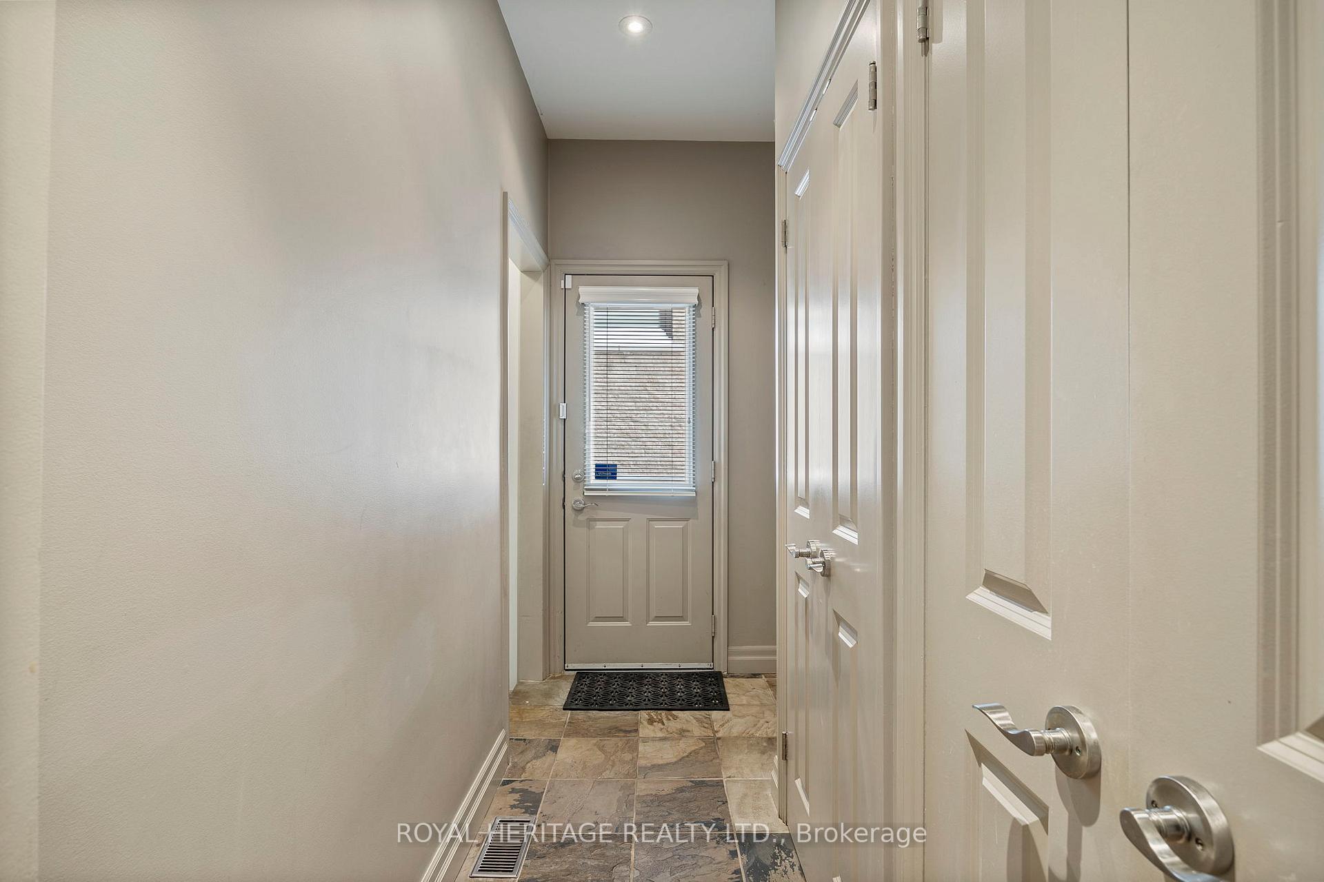 Photo 45 of 302 Brooke Avenue, Toronto, Bedford Park-Nortown — HOMEH