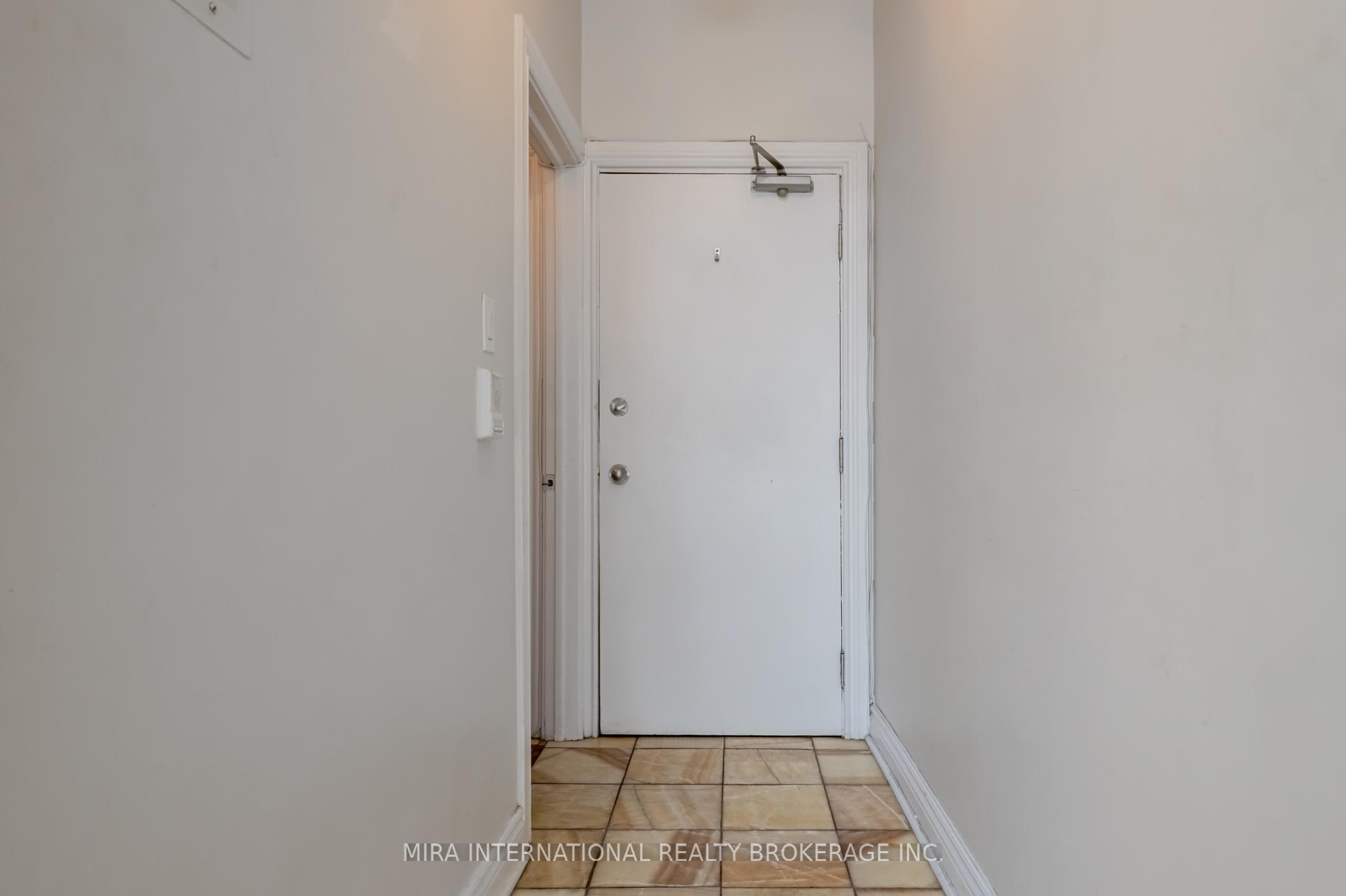 Photo 2 of Unit C2, 98 Leuty Avenue, Toronto, The Beaches — HOMEH