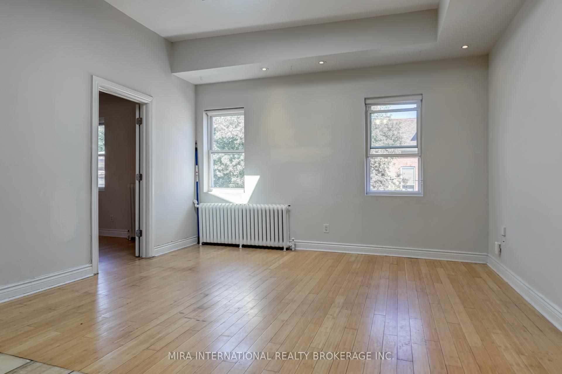 Photo 5 of Unit C2, 98 Leuty Avenue, Toronto, The Beaches — HOMEH