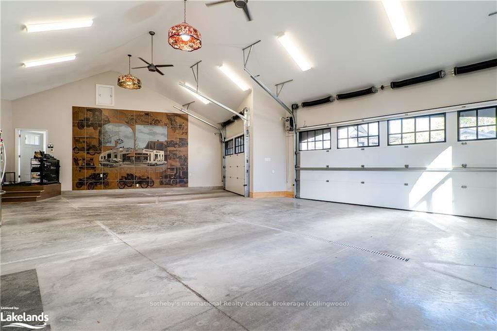 Photo 34 of 6 Sunset Court, Tay, Rural Tay — HOMEH
