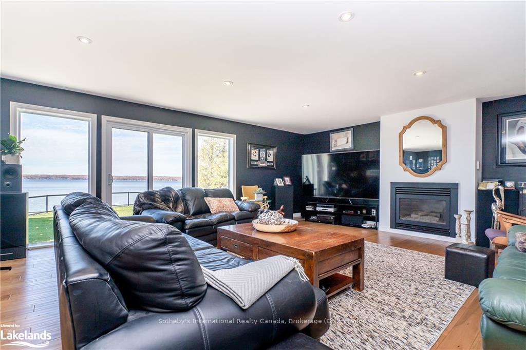 Photo 37 of 6 Sunset Court, Tay, Rural Tay — HOMEH