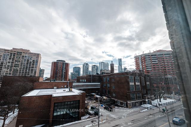 Photo 13 of Unit 402, 110 Wellesley Street E, Toronto, North St. James Town — HOMEH