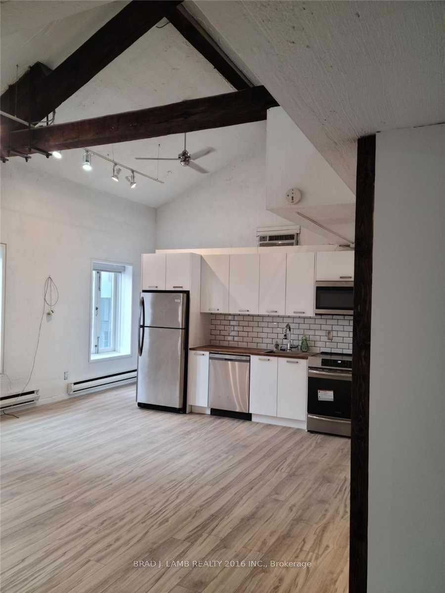 Front of Unit 300, 300 King Street E