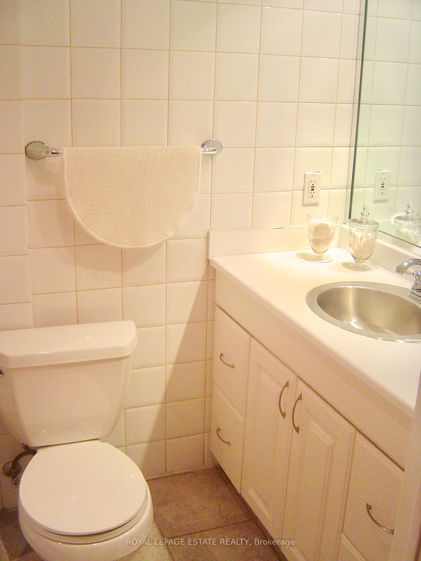 Photo 11 of 61 Westwood Avenue, Toronto, Broadview North — HOMEH