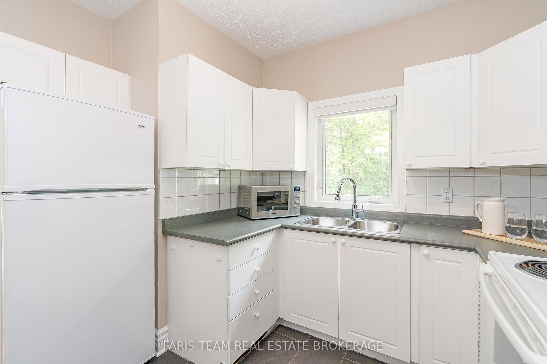 Photo 18 of 33 Kingfisher Crescent, Tiny, Rural Tiny — HOMEH