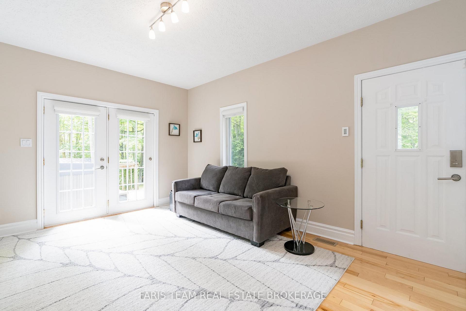 Photo 20 of 33 Kingfisher Crescent, Tiny, Rural Tiny — HOMEH