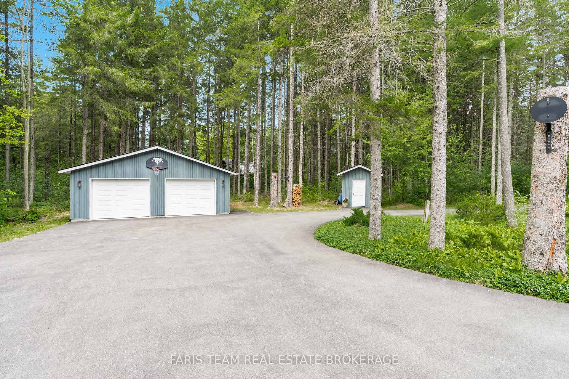 Photo 44 of 33 Kingfisher Crescent, Tiny, Rural Tiny — HOMEH