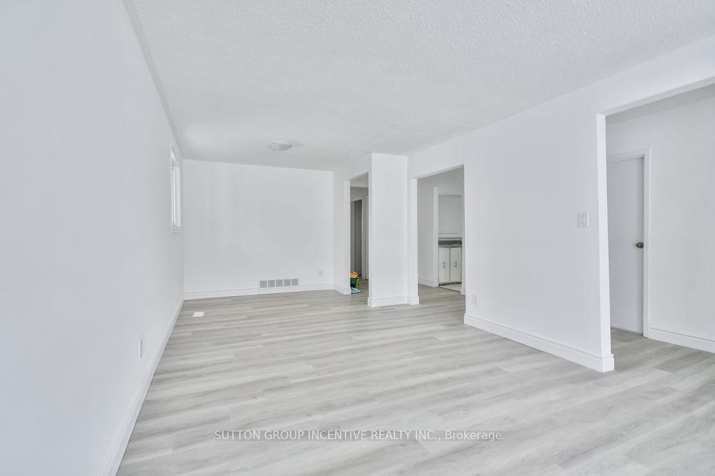 Photo 11 of 167 Bay Street, Tay, Victoria Harbour — HOMEH