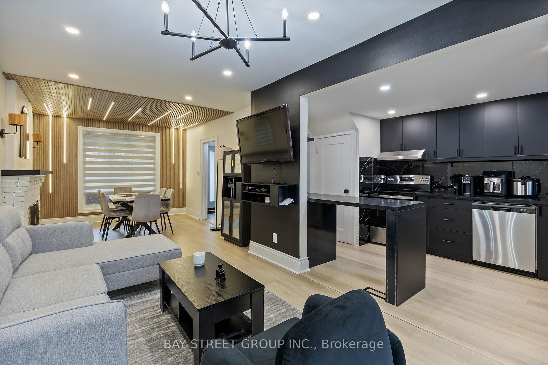 Photo 9 of 108 Orchard View Boulevard, Toronto, Yonge-Eglinton — HOMEH
