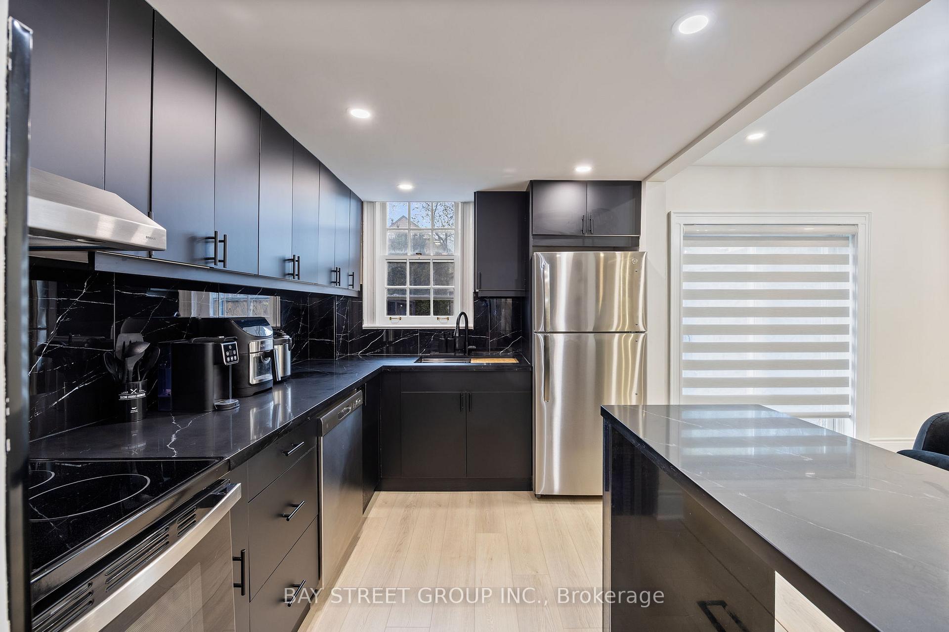 Photo 11 of 108 Orchard View Boulevard, Toronto, Yonge-Eglinton — HOMEH
