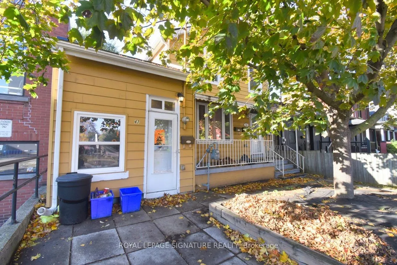 Photo 2 of 49 West Avenue N, Hamilton, Landsdale — HOMEH