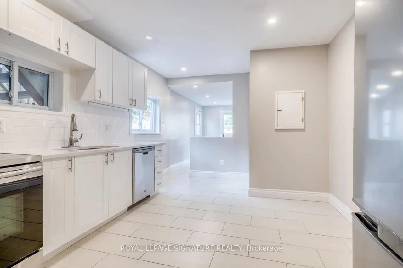 Photo 5 of 49 West Avenue N, Hamilton, Landsdale — HOMEH