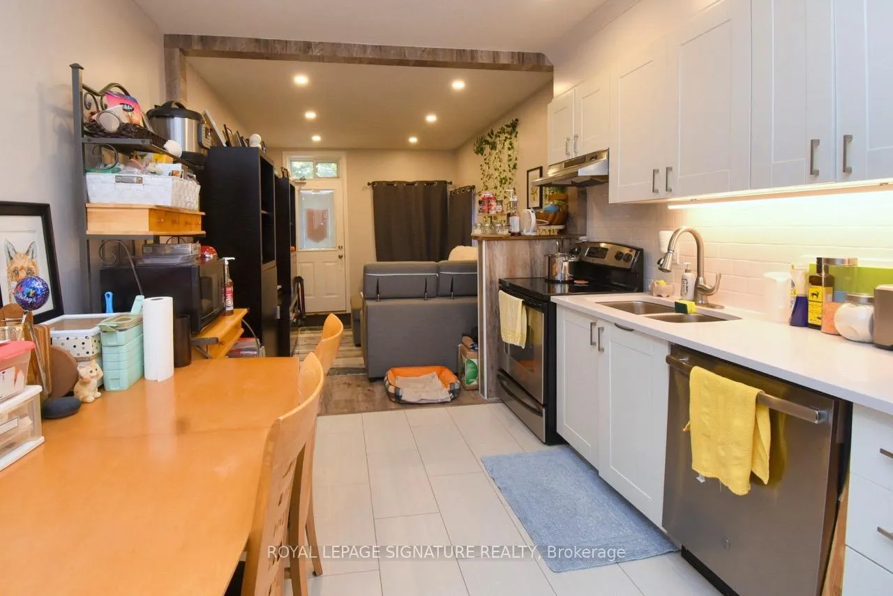 Photo 20 of 49 West Avenue N, Hamilton, Landsdale — HOMEH