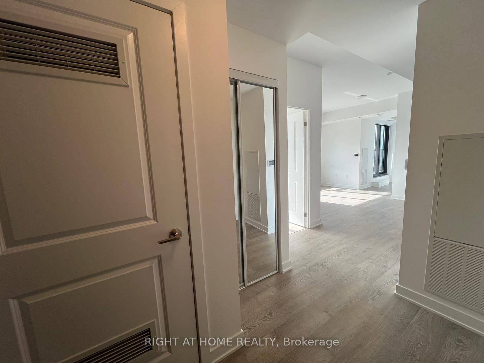 Photo 28 of Unit 204, 120 Eagle Rock Way, Vaughan, Rural Vaughan — HOMEH
