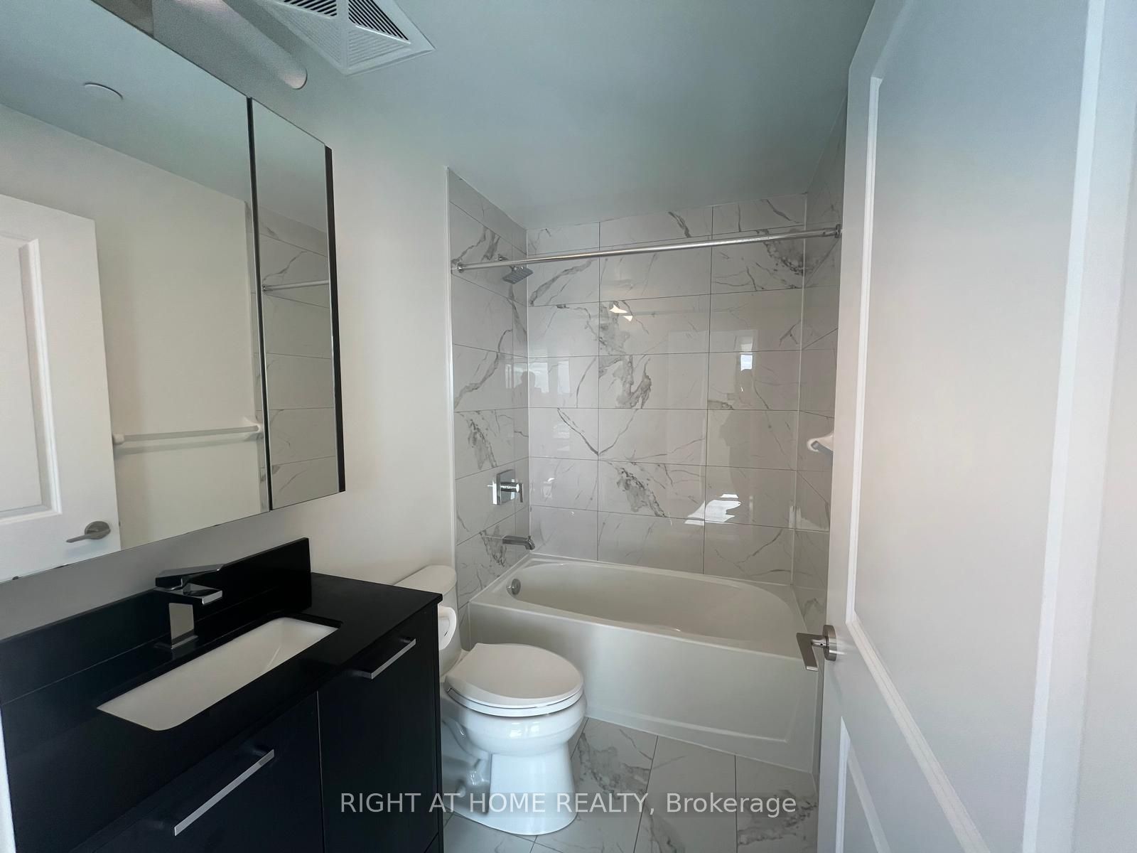 Photo 32 of Unit 204, 120 Eagle Rock Way, Vaughan, Rural Vaughan — HOMEH