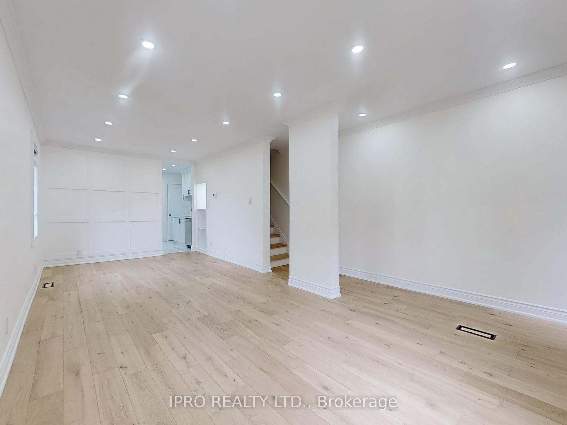 Photo 4 of 18 Mosley Street E, Toronto, South Riverdale — HOMEH