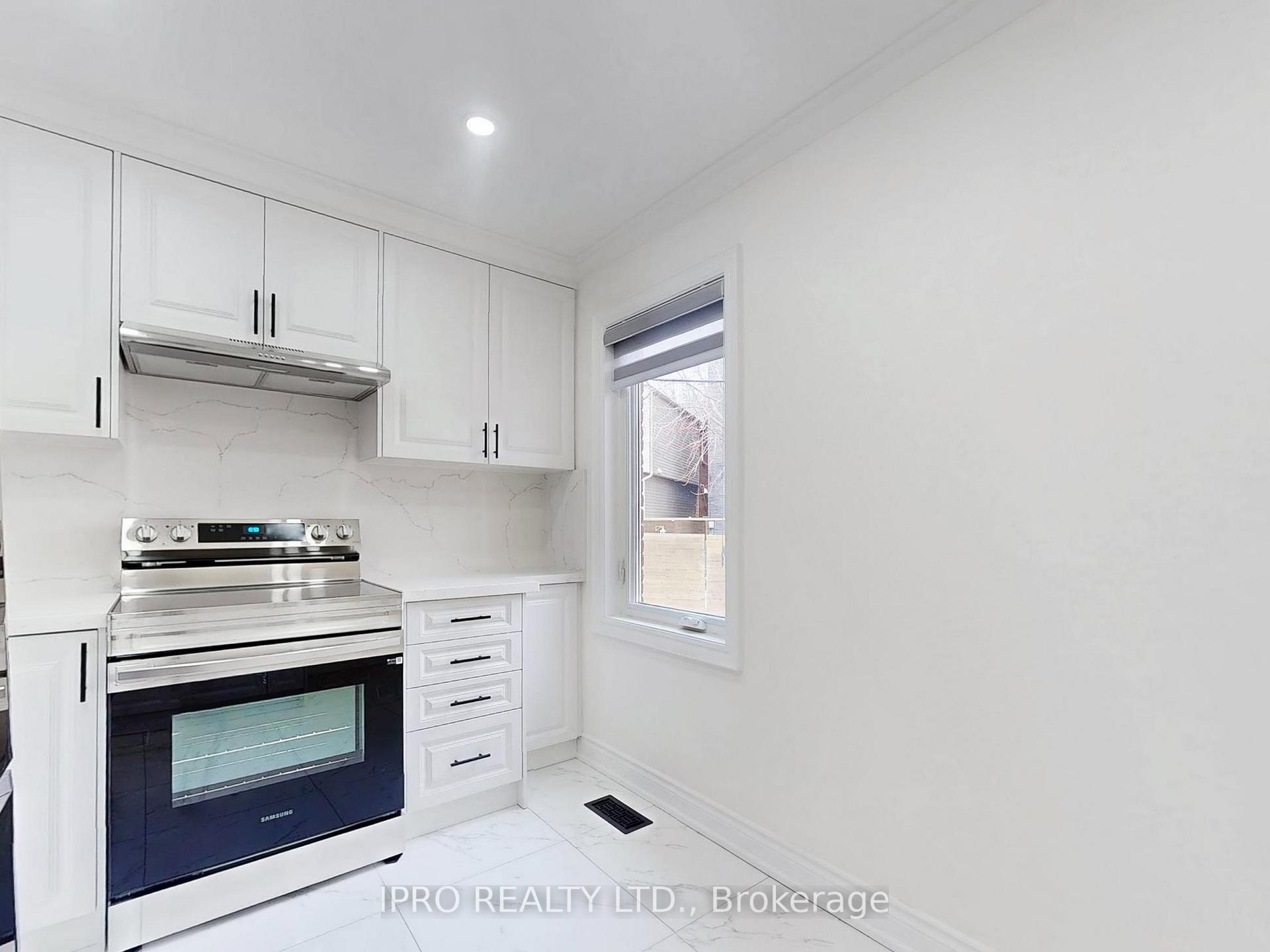 Photo 7 of 18 Mosley Street E, Toronto, South Riverdale — HOMEH