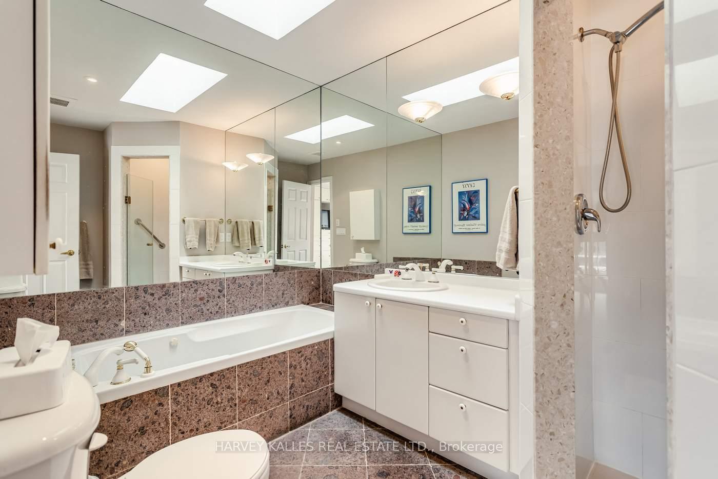 Photo 14 of 327 St Germain Avenue, Toronto, Lawrence Park North — HOMEH