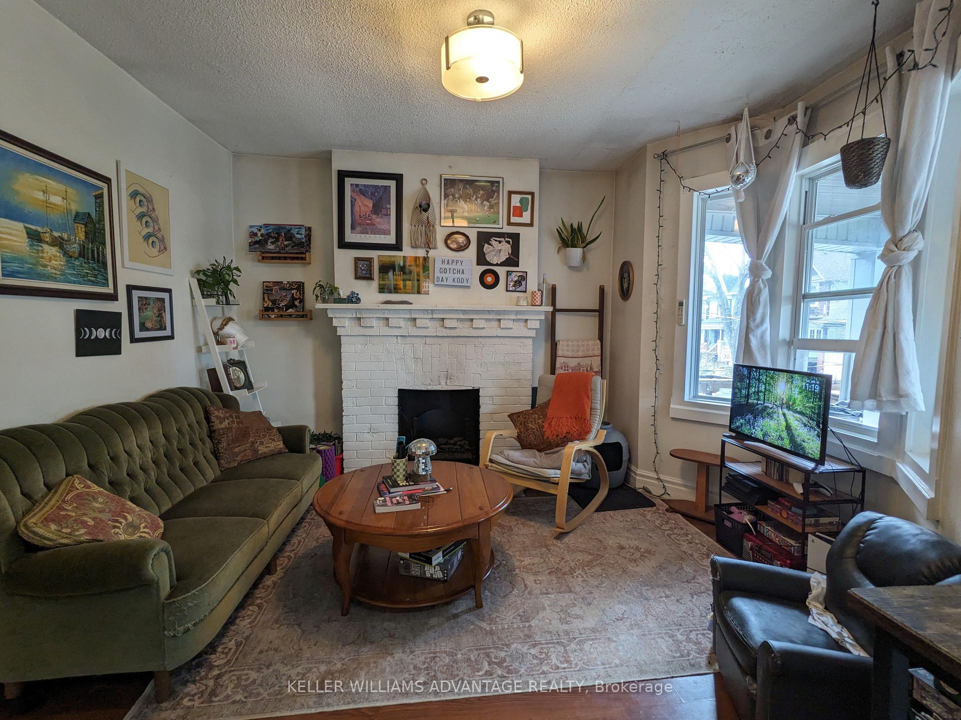 Front of Unit A, 240 Highfield Road