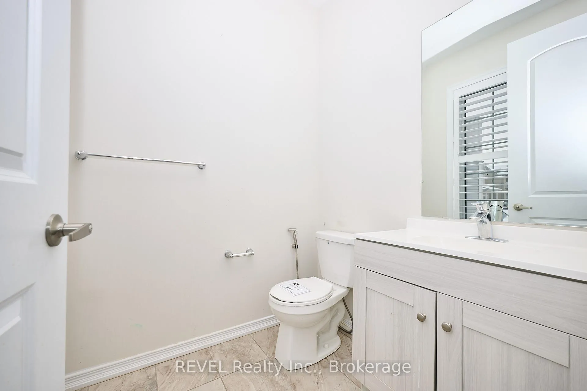 Photo 20 of 8787 Chickory Trail, Niagara Falls, Brown — HOMEH