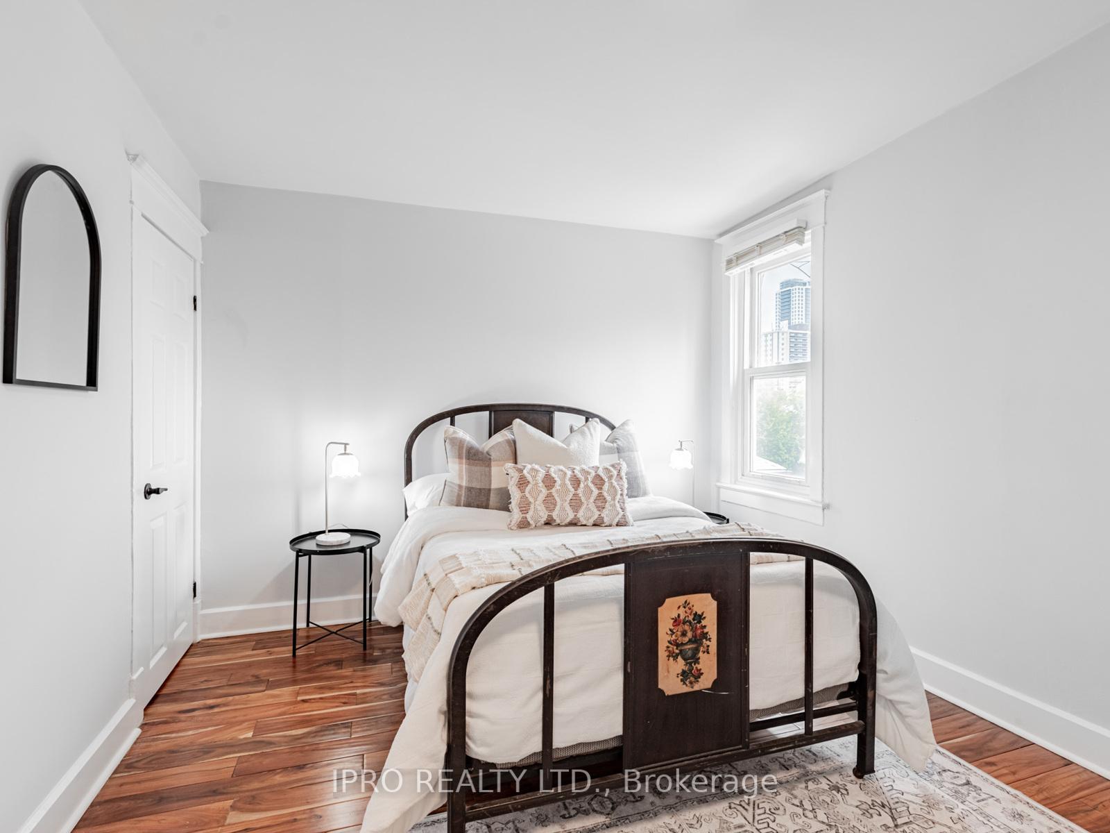 Photo 14 of 111 Chisholm Avenue, Toronto, Woodbine-Lumsden — HOMEH