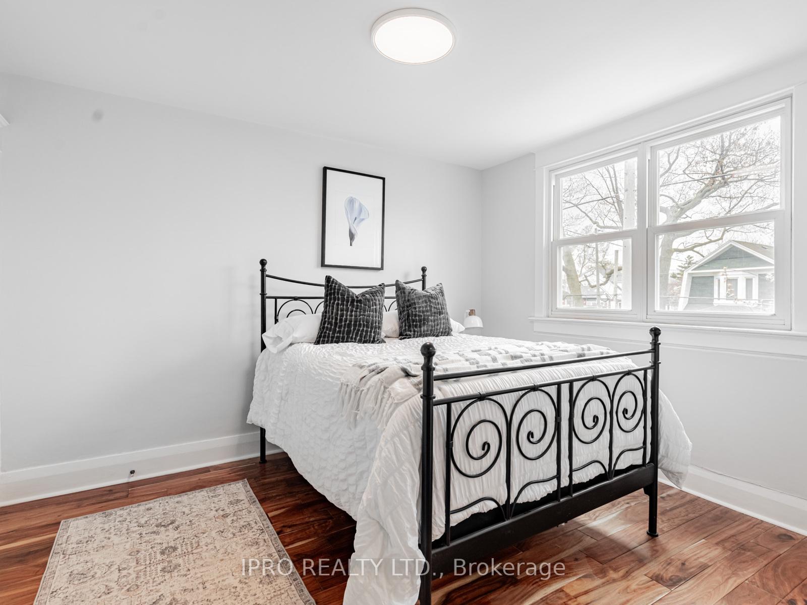 Photo 15 of 111 Chisholm Avenue, Toronto, Woodbine-Lumsden — HOMEH
