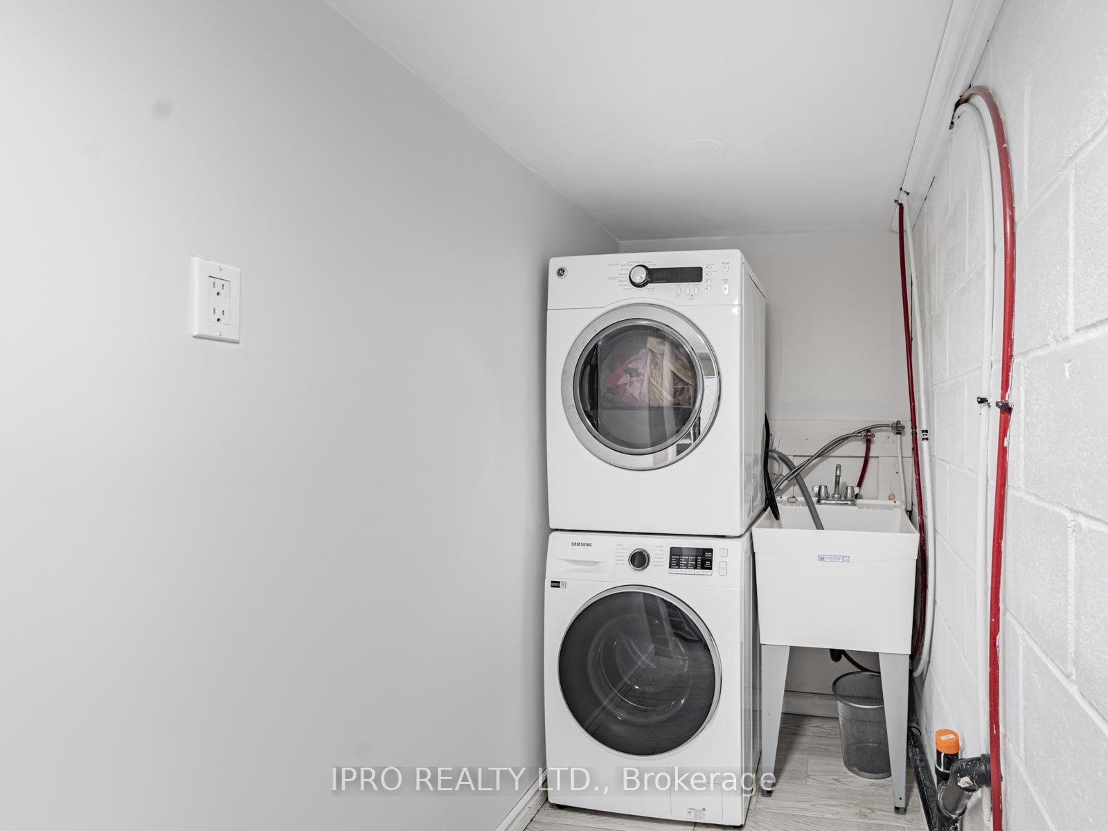 Photo 24 of 111 Chisholm Avenue, Toronto, Woodbine-Lumsden — HOMEH