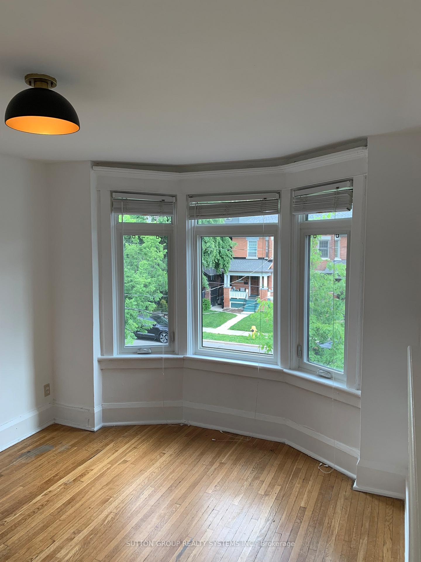 Photo 4 of 55 Browning Avenue, Toronto, Playter Estates-Danforth — HOMEH