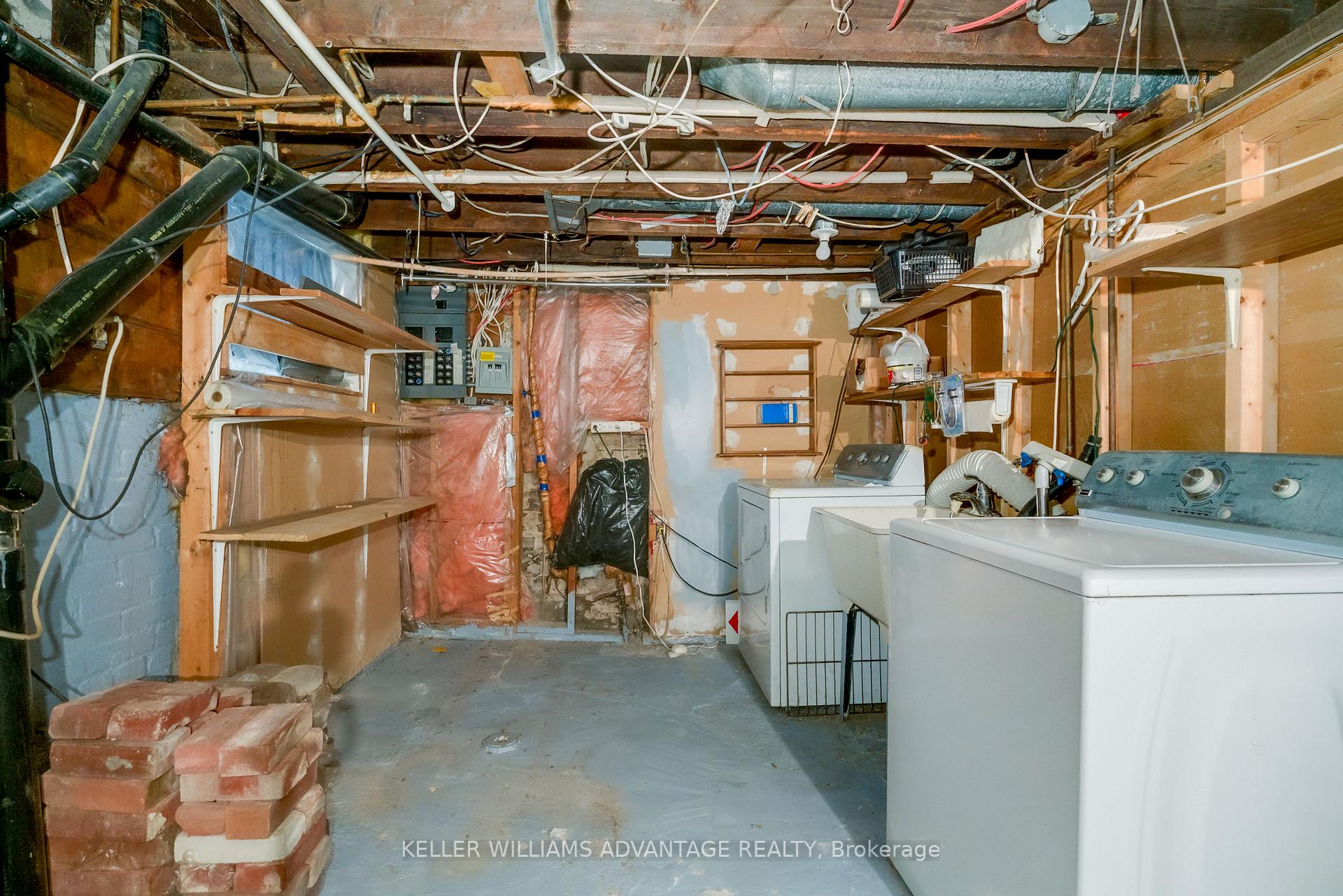 Photo 20 of 28 Epsom Avenue, Toronto, Woodbine-Lumsden — HOMEH